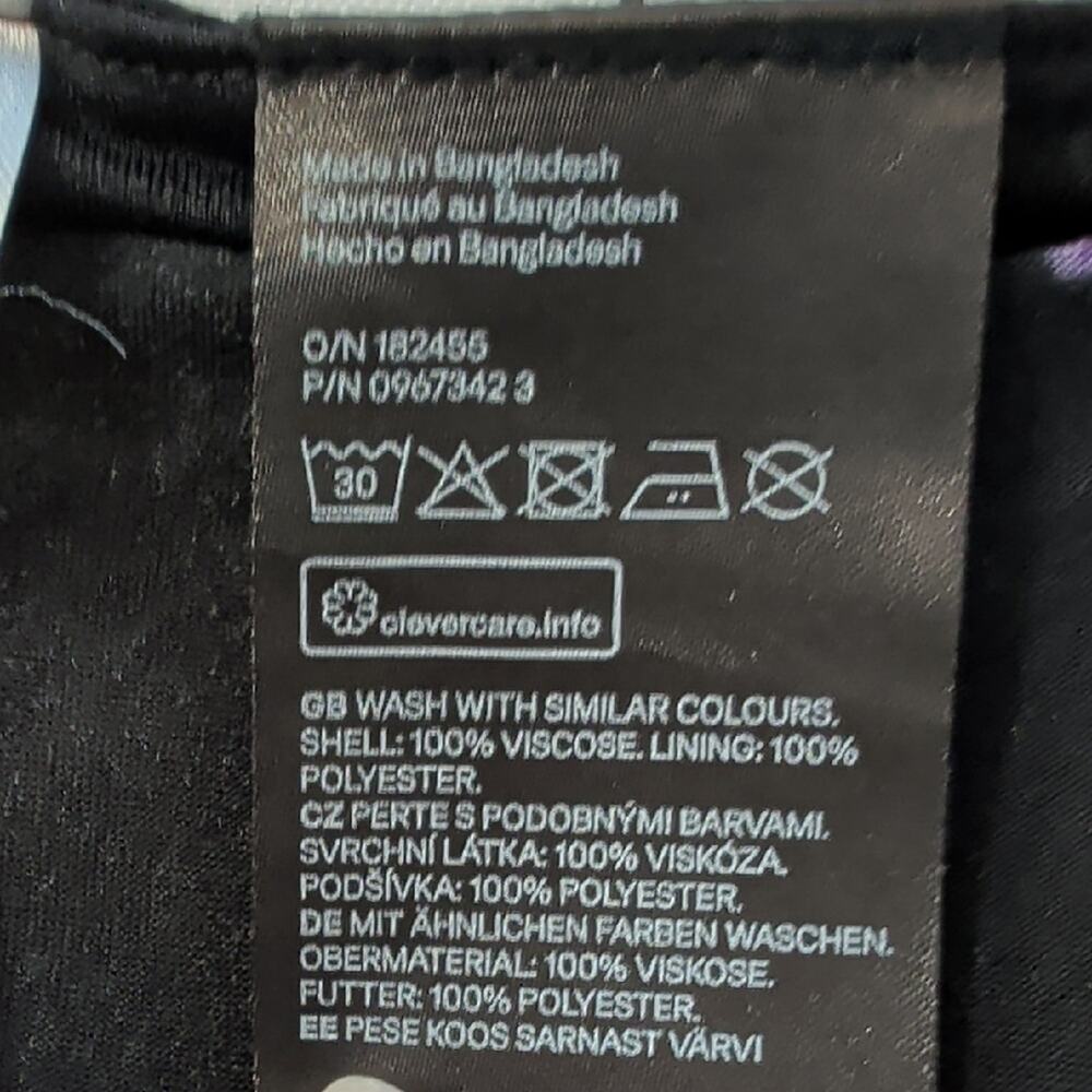 Black Ditsy Floral Mini A-Line Skirt Size 6 Coquette Soft Girl Summer - Picture 4 of 7